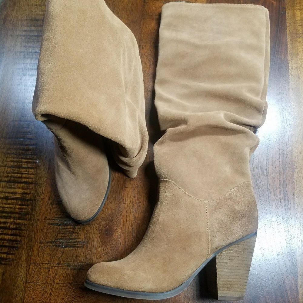 Arturo Chiang Brown/ Tan Suede boots